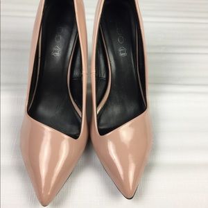 Aldo nude angled toe box pump size 8